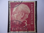 Sellos de Europa - Alemania -  THEODOR HEUSS -1884-1963