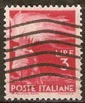 Stamps Italy -  Mano que sostiene una antorcha.