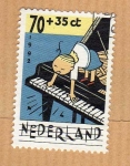 Stamps : Europe : Netherlands :  Scott B669. Piano.