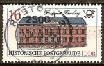 Stamps Germany -  Histórico edificio de Correos- Freiberg (DDR).