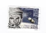 Sellos de Europa - Italia -  50º aniversario del primer vuelo humano al espacio