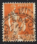 Stamps : Europe : France :  La Paz con la rama de olivo.