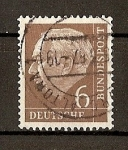 Stamps : Europe : Germany :  Theodore Heuss.