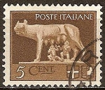 Stamps Italy -  Loba amamantando a Rómulo y Remo.