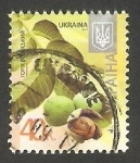 Stamps Ukraine -  Hoja de árbol y frutos