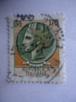 Stamps Italy -  Moneda Siracusana-república Italiana.