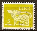 Stamps Ireland -  Perro estilizado (broche).