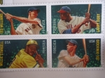 Sellos de America - Estados Unidos -  Los logros de los 4 grandes del BéisbJoe DiMaggio,Larry Doby,Willie Stargell y Ted Willams.