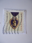 Stamps : America : United_States :  Purple Heart - Medalla del Corazón Púrpura -Forever USA