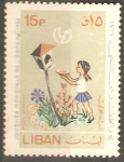 Stamps Lebanon -  NIÑA  ALIMENTANDO  AVES