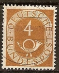 Sellos de Europa - Alemania -  Numeral y Corneta postal.