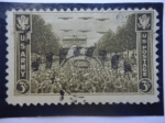 Stamps United States -  US Army - United States troops passing the Arch of Triumph, Paris