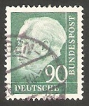 Sellos de Europa - Alemania -  128 B - Presidente Thedore Heuss