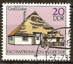 Stamps Germany -  Edificios de entramado.Gross Zicker en Grünewald (DDR). 