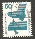 Stamps Germany -  576 - Prevención de accidentes, tabla con clavo. Con número de control
