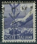 Stamps Italy -  Plantando un olivo