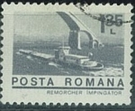 Sellos de Europa - Rumania -  Remolcador bajo puente en el Danubio