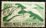 Stamps Mexico -  Manos y Paloma con silueta de Avión