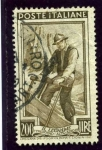 Stamps Italy -  Italia al trabajo. Aserrador en Trento