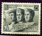Stamps Italy -  Dia de las fuerzas armadas. Marino, soldado de infanteria y Aviador