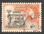 Stamps Ghana -  6 - Elizabeth II, moliendo cacao