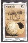 Sellos de Africa - Namibia -  Huevo fósil de Diamantornis wardi