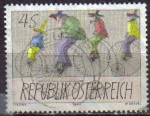 Stamps : Europe : Austria :  AUSTRIA 1985 Michel 1829 SELLO ARTE PINTOR PAUL FLORA PAYASOS EN BICICLETA Yvert1658