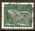 Stamps : Europe : Ireland :  Perro estilizado (broche).
