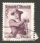 Stamps Austria -  754 - Traje regional de Zilletal