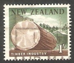 Sellos del Mundo : Oceania : Nueva_Zelanda : 392 - Industria maderera