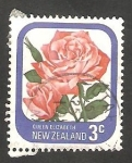 Sellos de Oceania - Nueva Zelanda -  647 - Rosa Queen Elizabeth