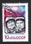 Sellos de Europa - Rusia -  Cosmonauts P.R. Popovitsh and Ju.P. Artjuchin