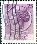 Stamps Italy -  Intercambio 0,20 usd 25 liras 1968