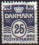 Sellos de Europa - Dinamarca -  DINAMARCA 1961 Scott 384 Sello Líneas onduladas y numero usado