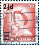 Stamps New Zealand -  Intercambio 0,20 usd 2,5 sobre 3 penny 1961