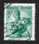 Stamps Austria -  Trajes provinciales
