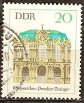 Stamps Germany -  Muro de pabellón de la Zwinger de Dresde (DDR).