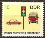 Stamps Germany -  Siempre en la orientación de tiempo (semáforos)DDR.
