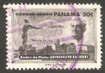 Stamps : America : Panama :  219 - 25 anivº de la Universidad Nacional