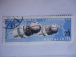 Sellos de Europa - Hungr�a -  Astronautas: Nicolaev Andrian y P. Popovics - 1962.