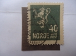 Sellos del Mundo : Europa : Noruega : León Heráldico -(S/127)