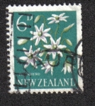 Sellos del Mundo : Oceania : Nueva_Zelanda : Pikiarero , Dulce Otoño Clemátide ( Clematis paniculata )