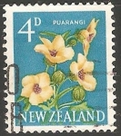 Sellos de Oceania - Nueva Zelanda -  Puarangi (Hibiscus)