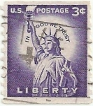 Stamps United States -  ESTATUA DE LA LIBERTAD. VALOR FACIAL 3 cents, DENTADO 10 VERTICAL. YVERT US 581a