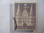 Stamps Germany -  La Puerta de Holstentor-Lübeck Alemania- Fortificación Medieval.