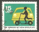 Stamps Germany -  867 - Niño en patinete 