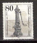 Stamps Germany -  Berlin - 652 - Bomba de agua de la calle