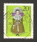 Stamps Germany -  437 - Muñeca de Nuremberg