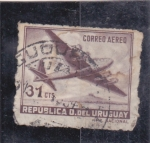 Stamps Uruguay -  avión cuatrimotor