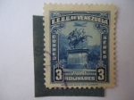 Stamps Venezuela -  Estatua de Simón Bolívar - caracas.